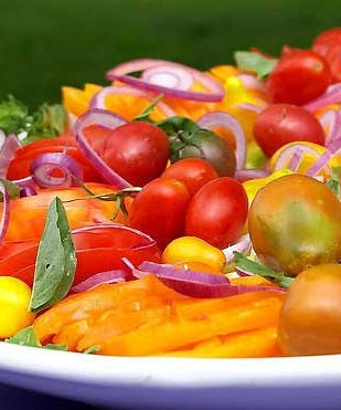 Insalata di Pomodoro e Cipolla Tropea